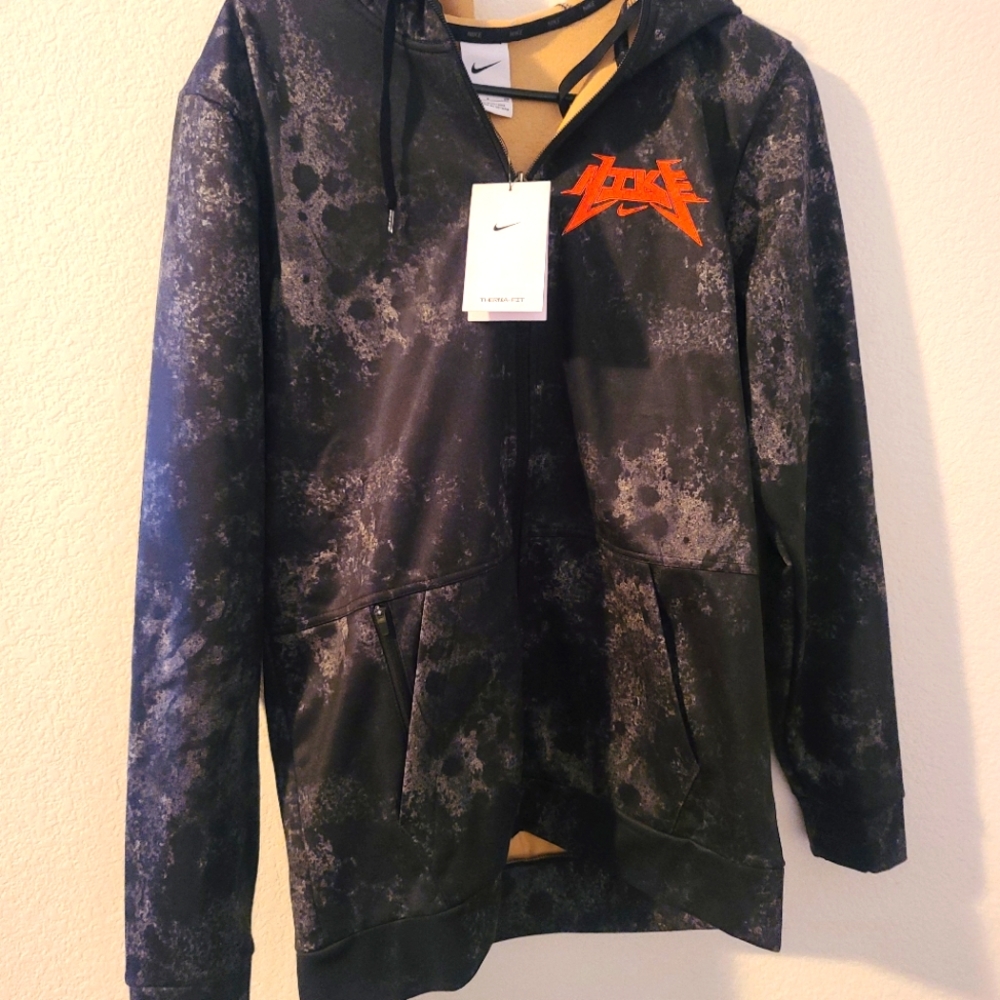 Nike hoodie, Therma Fit, small, like new